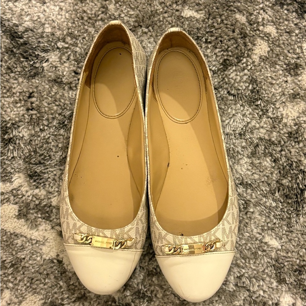 Michael Kors Flats in Cream Pattern